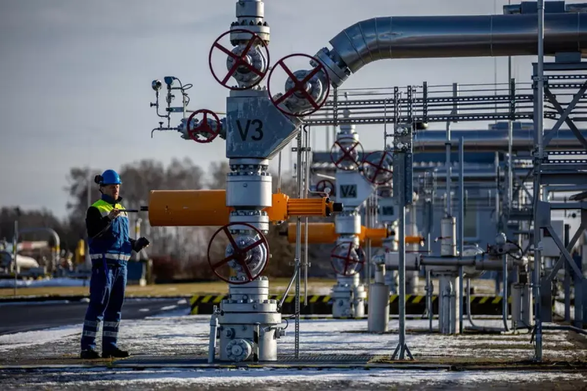 Italia, scorte di gas e petrolio solide. Ma i prezzi dell’energia tornano a correre -  © ANSA/EPA