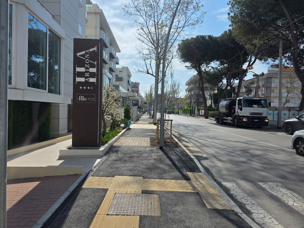 Riccione: viale D’Annunzio restituito alla città, completo e rinnovato per Pasqua - 