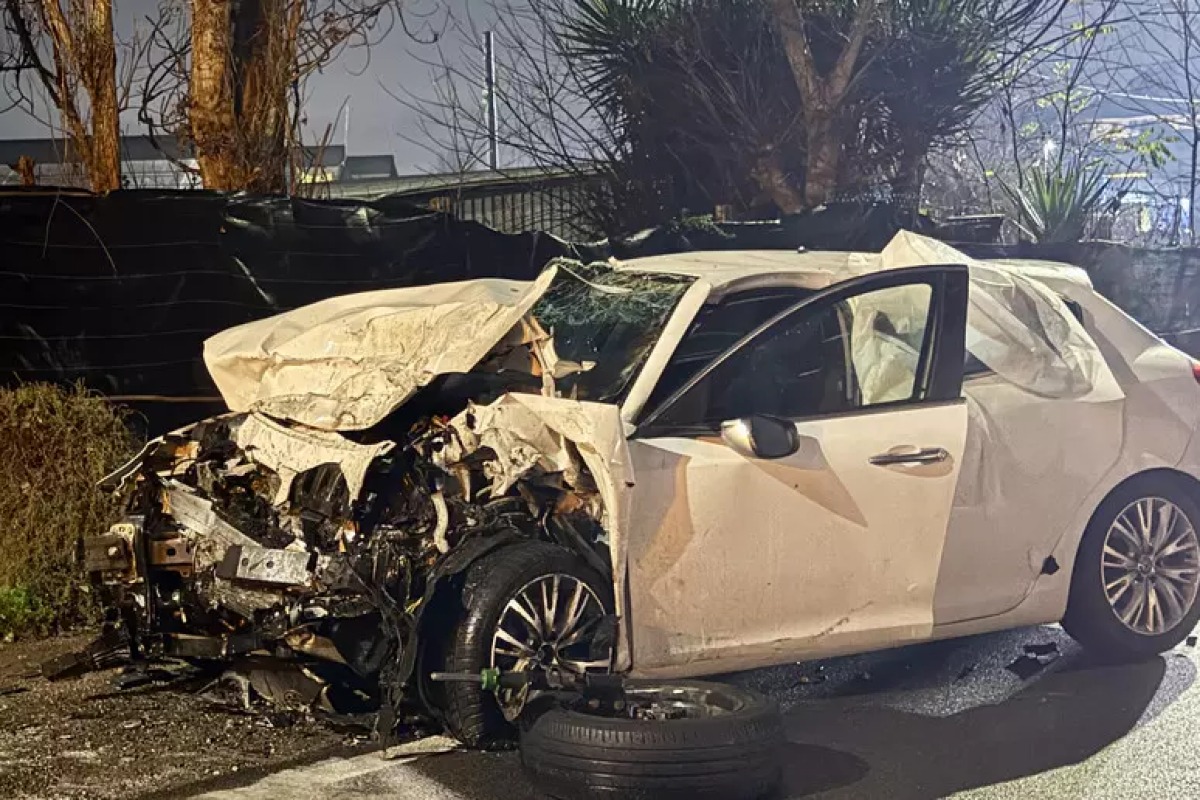 Roma, incidente mortale in via Tuscolana: due vittime, ferite due ragazze - 