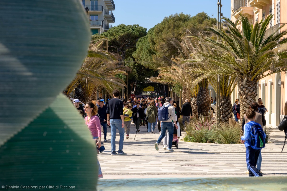 Riccione: la Pasqua entra nel vivo, con Cristina D'Avena, mostre e tanti colori - 