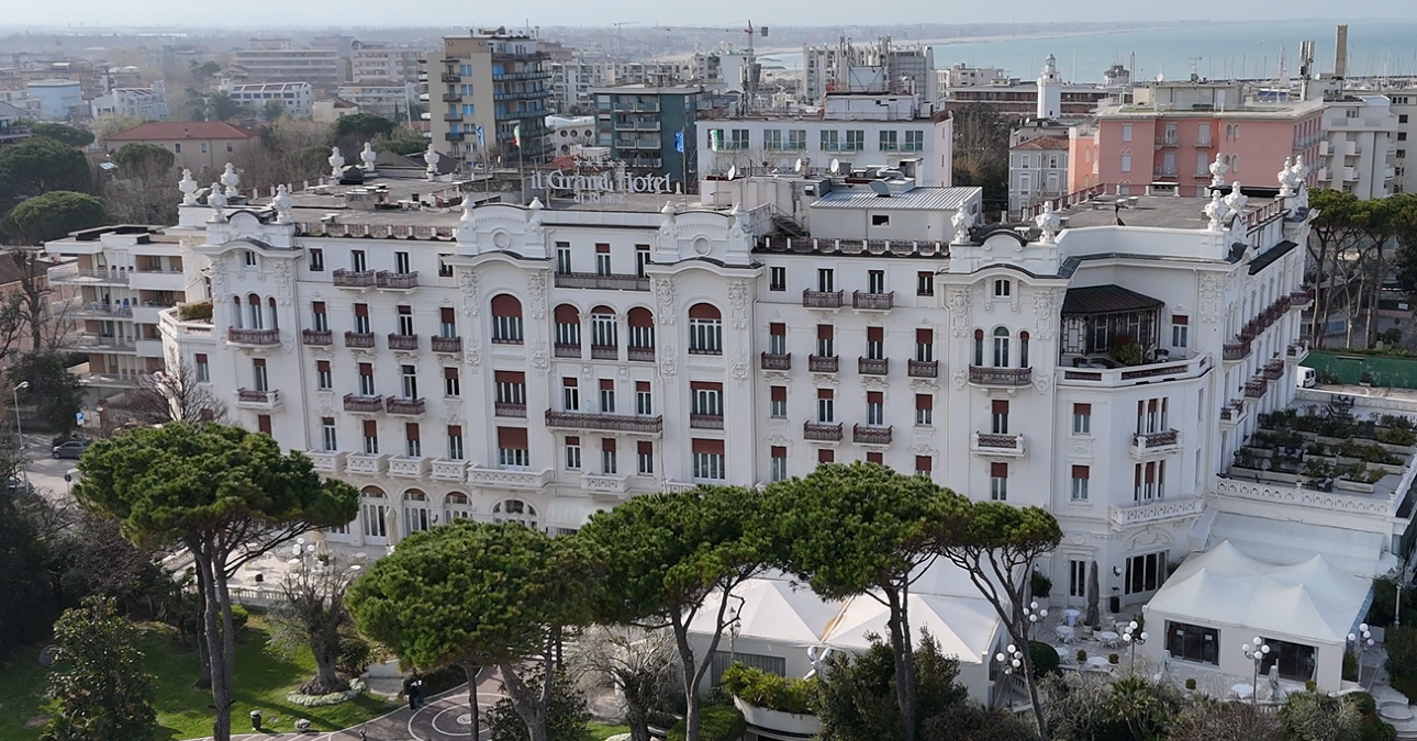 Al Grand Hotel di Rimini 500 persone per la Pasqua ebraica, area blindata - Il Grand Hotel di Rimini