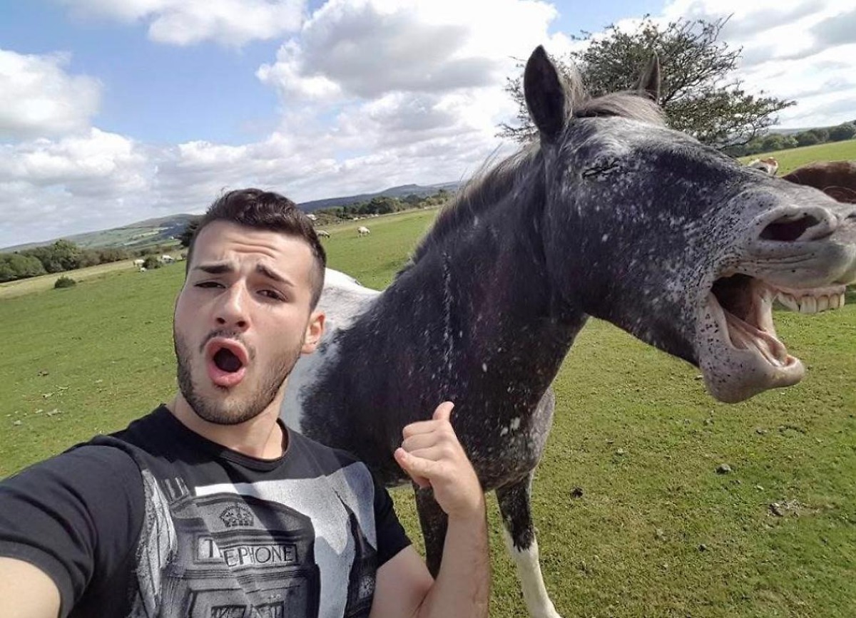 Morto a 26 anni nello scontro tra moto e auto: Anzio piange Jonathan Faraoni - 