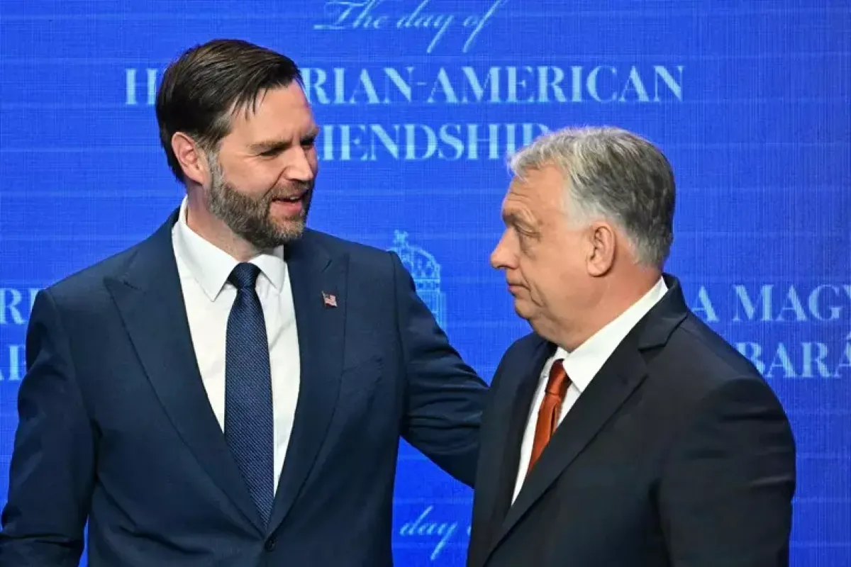 Vance a Budapest da Orbán, “un segnale ai burocrati Ue” - Vance e Orban © ANSA/AFP