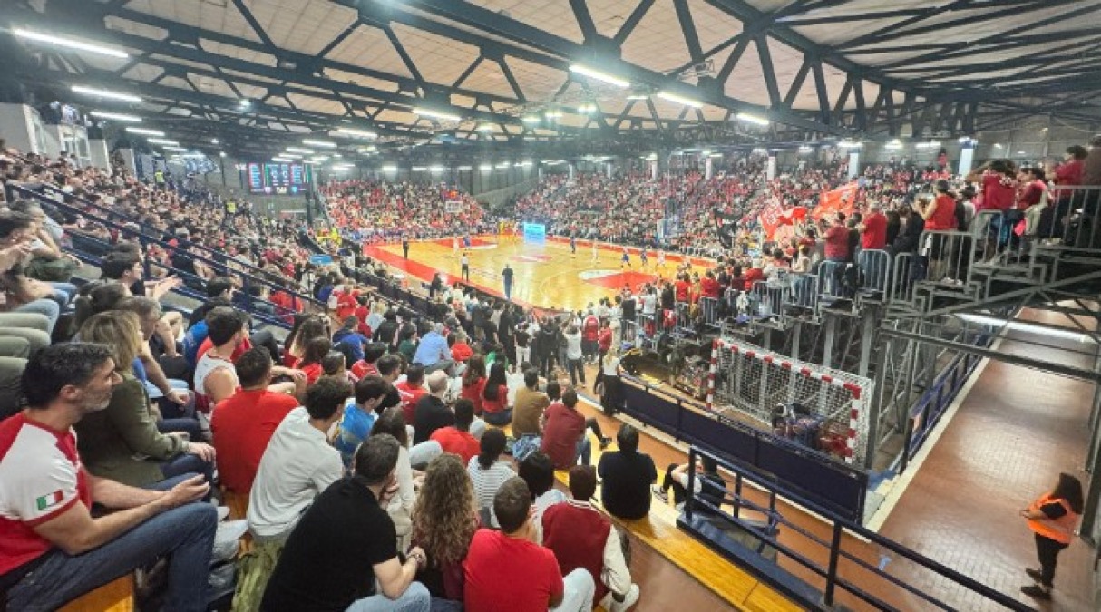 Basket A2, Dole-Wegrenit Urania. Milano ai raggi X - 