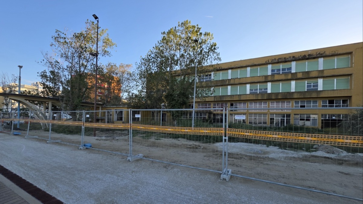 Ex Colonia Enel, al via la demolizione: si comincia lunedì 20 aprile - Ex colonia Enel