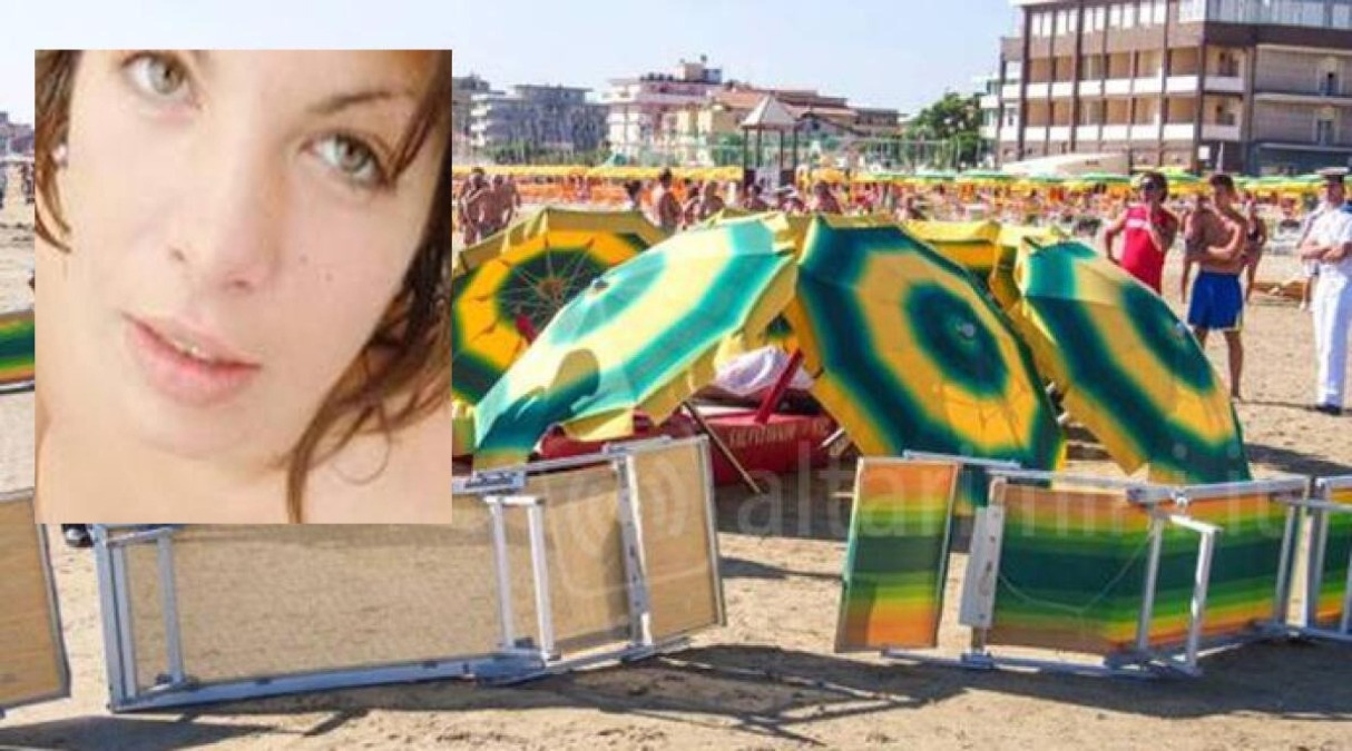 Una panchina rossa per ricordare Anna Maria Stellato all'istituto Valturio di Rimini - 