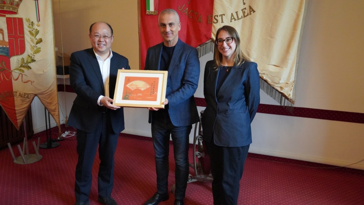 Un ponte tra Italia e Cina da oltre 26 anni: delegazione in visita al Comune di Rimini - 