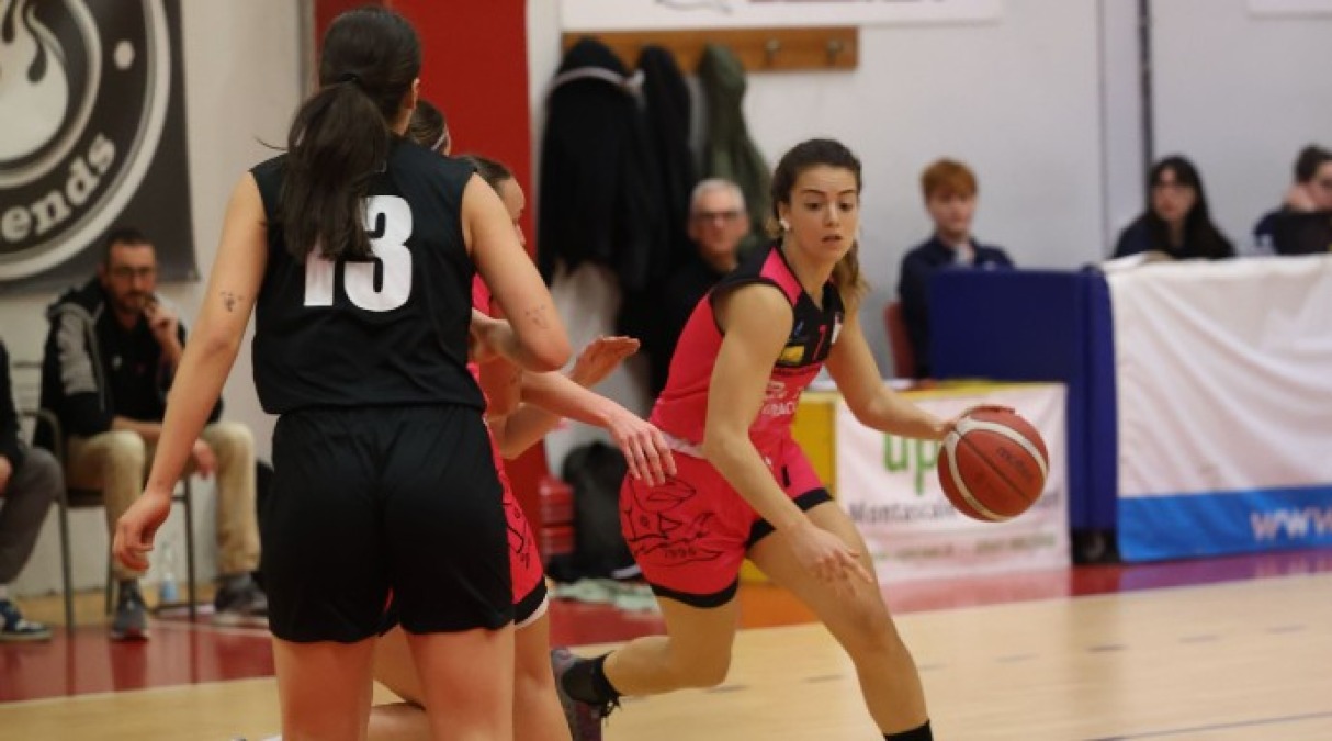 Basket B femminile, Ren-Auto: piegata la Valtarese (49-40) - Clara Capucci (foto Zinzani)
