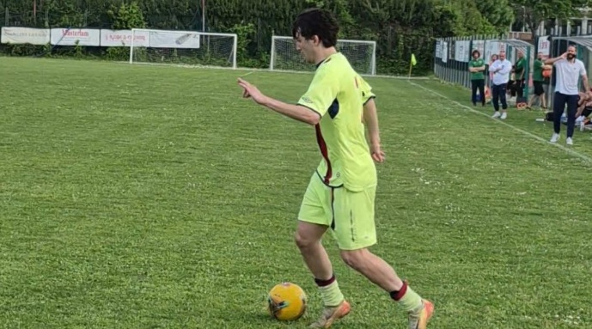 Calcio Prima, il Sant'Ermete si arrende al Torconca (0-2) - Tommaso Fornari in azione