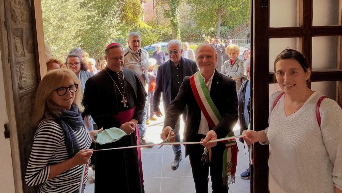 Taglio del nastro a Novafeltria per il nuovo centro intergenerazionale - 