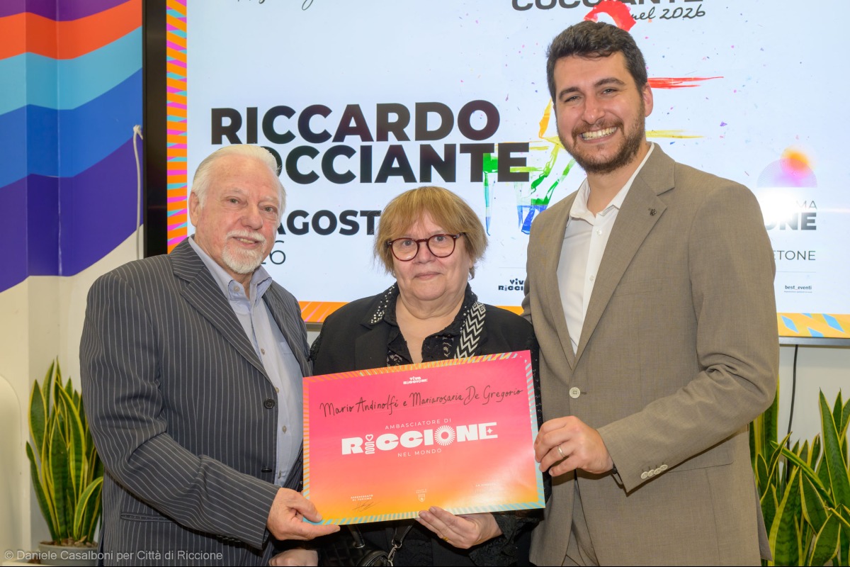 Mario, l'ambasciatore di Riccione che fa il Babbo Natale per beneficenza - 