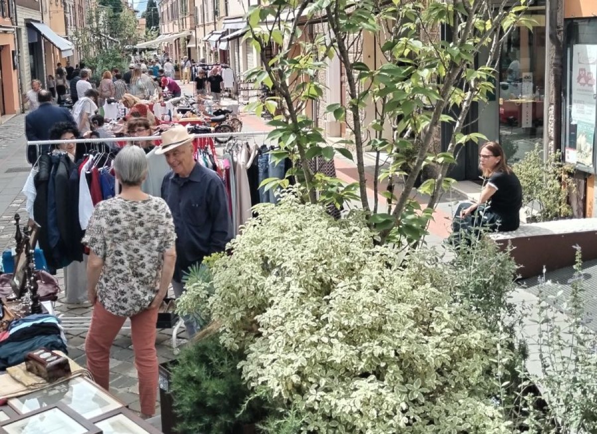 Santarcangelo anima il ponte del 1° maggio: tre giorni tra shopping, mercatini e centro storico vivo - 