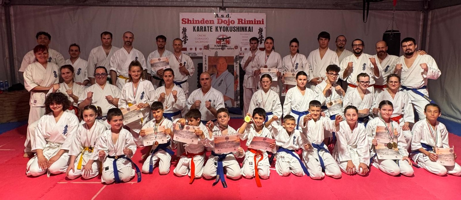 Pioggia di medaglie per Shinden Dojo Rimini al Nazionale Kyokushinkai - 