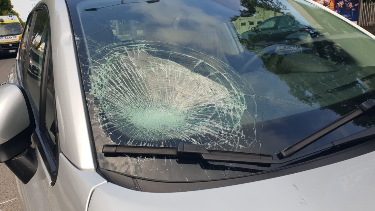 Investita in bicicletta: grave una donna, chiuso viale Settembrini - foto altarimini.it (vietata la riproduzione)