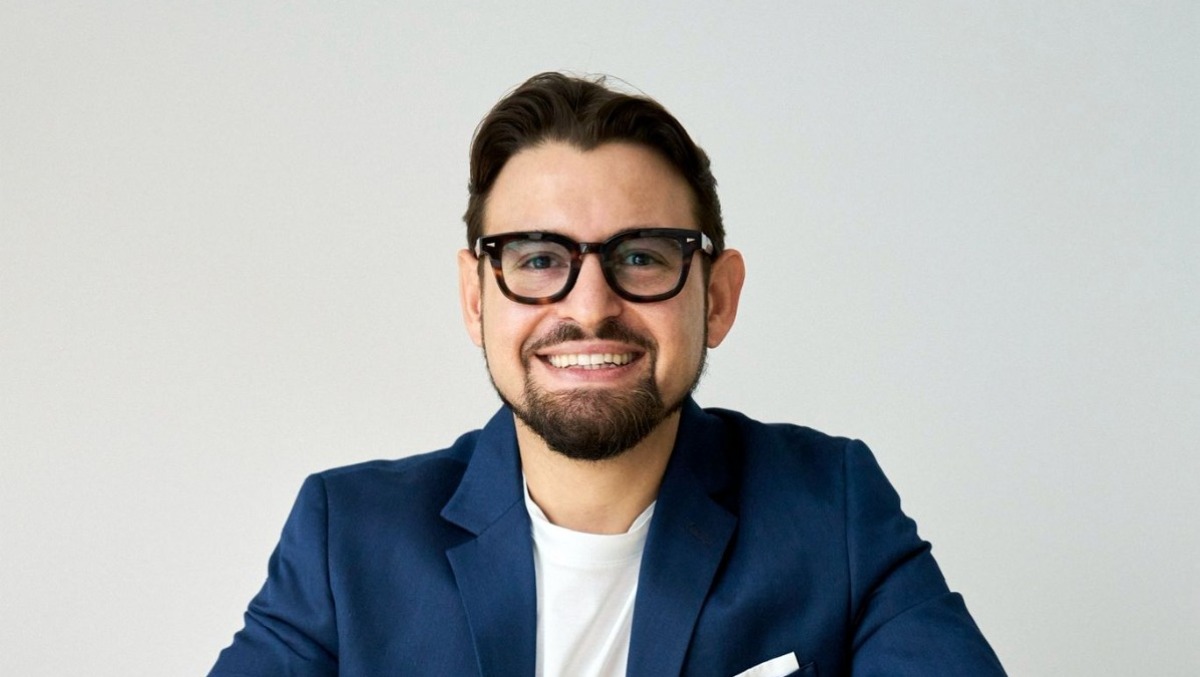 La carie: il nemico silenzioso che parte dalla bocca e influenza la salute generale - Il dr. Alessandro Rocco Chicone