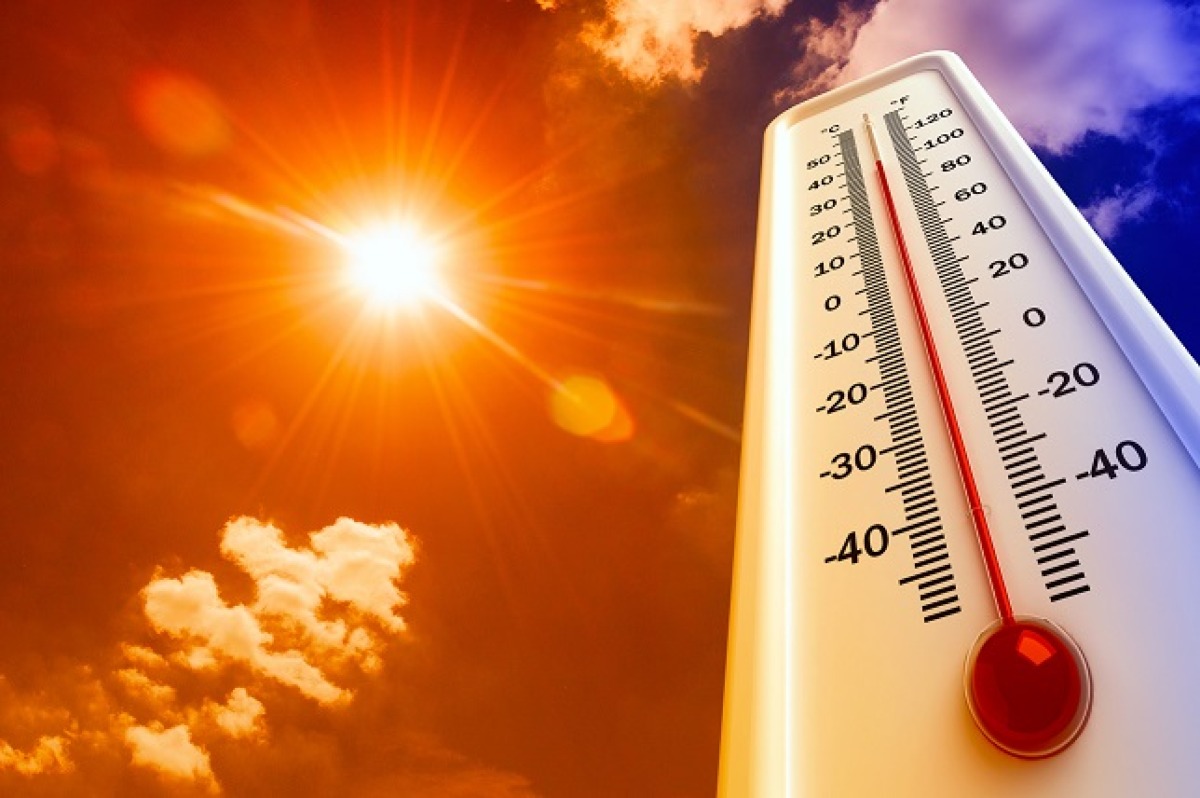 È maggio, ma è piena estate: a inizio settimana termometri sopra i 30° al Centro-Nord - Caldo, termometri