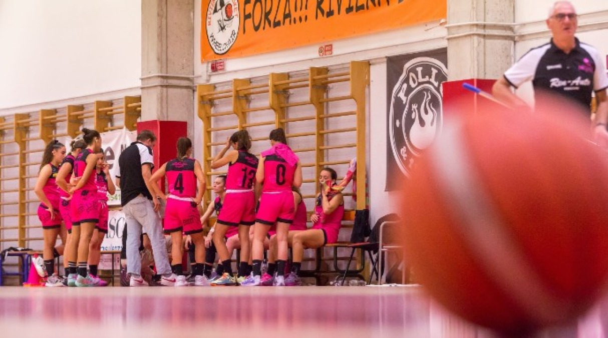 Basket B femminile, colpo Ren-Auto a Finale Emilia (56-68) - Time out Ren-Auto