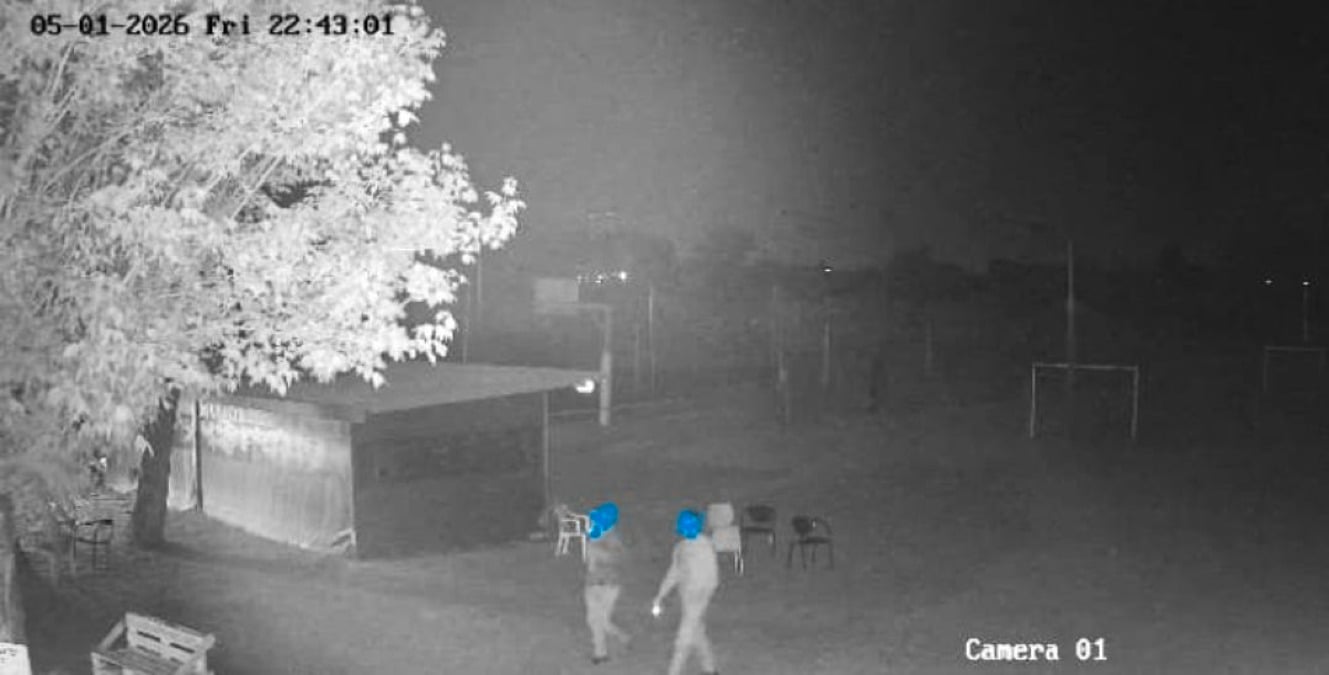 Furto al Parco, facce e targa riprese dai video: "Restituite la refurtiva o vi denunciamo" - Un fermo immagine delle telecamere del Parco