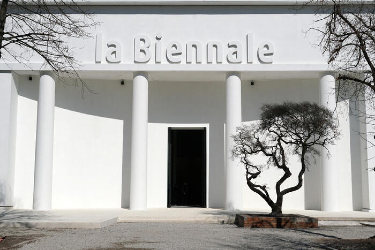 "L'arte cancella le catastrofi": Buttafuoco rompe il silenzio sulla Biennale di guerra - © Ansa