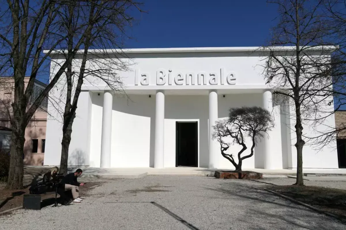 Biennale tra polemiche e defezioni: Buttafuoco rilancia “audacia e libertà” - © Ansa