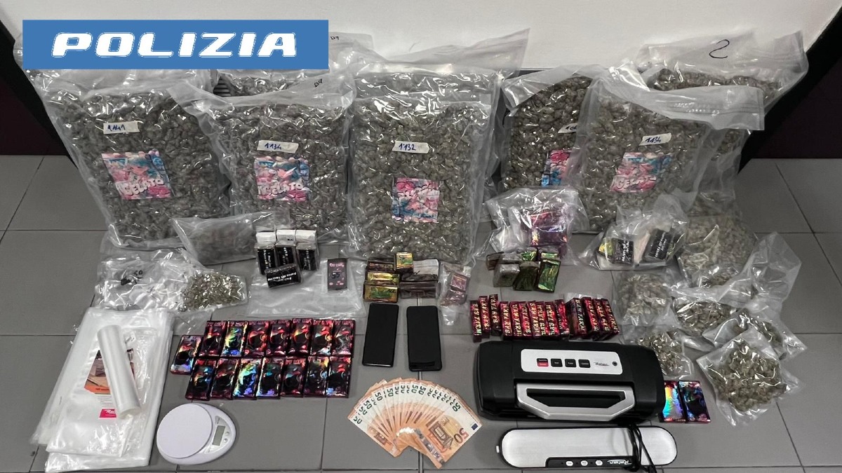Rimini Sud, maxi sequestro di droga: quasi 19 kg di stupefacenti scoperti dalla Polizia - 