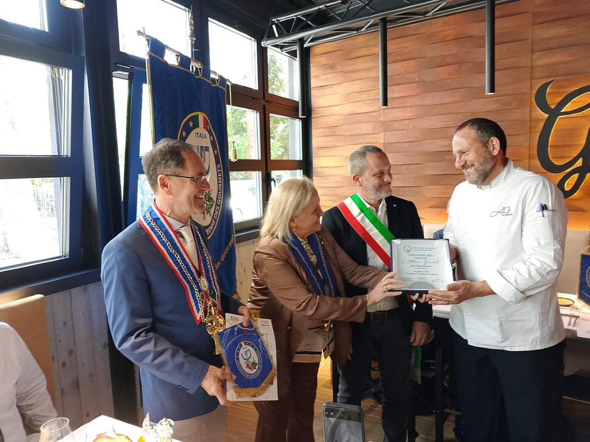 L’Atelier Gourmet di Gatteo a Mare premiato “Miglior Ristorante 2025” - 