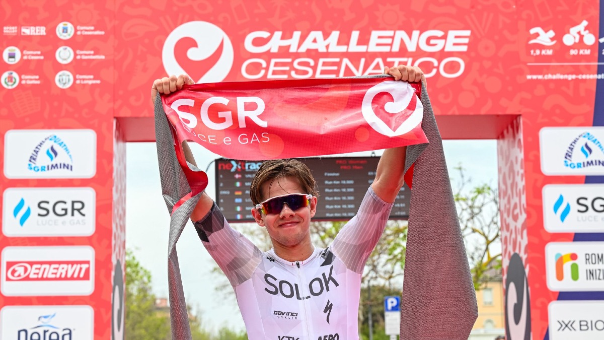 Triathlon, Valdemar Solok è il re di Cesenatico: vince il Challenge. Theunissen la regina - 