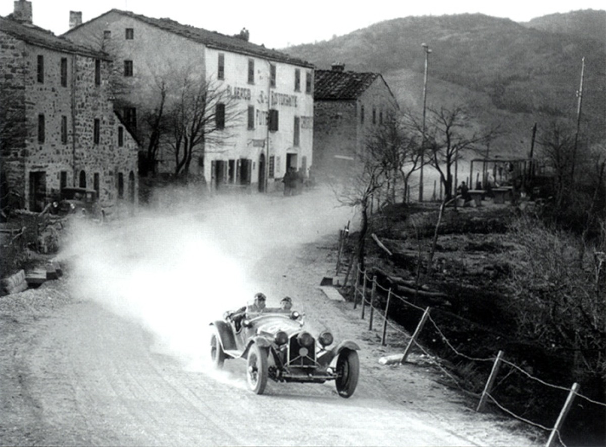 “Amarcord e la Mille Miglia” al Salone del Libro di Torino nello stand della Regione Emilia-Romagna - 