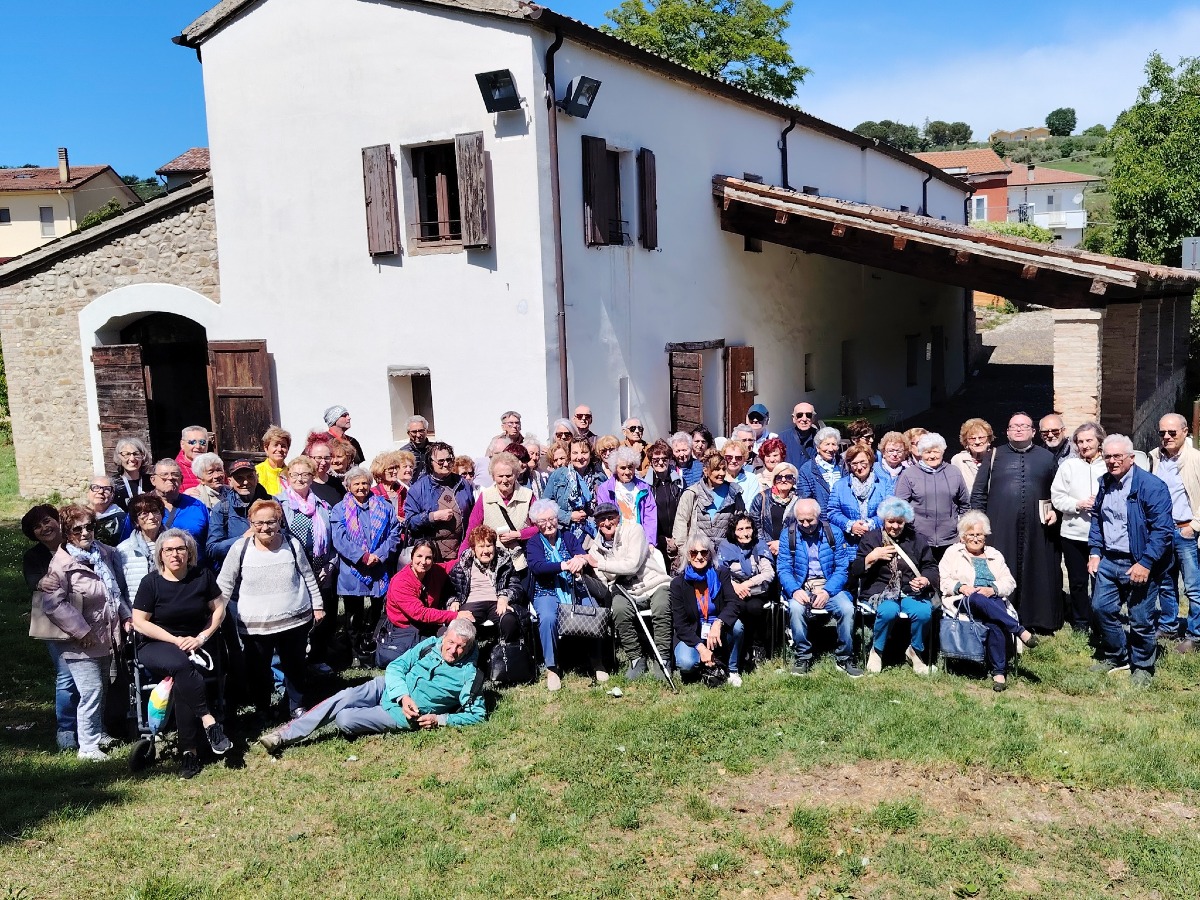   Anziani in visita al Museo Mulino Sapignoli di Poggio Torriana - 