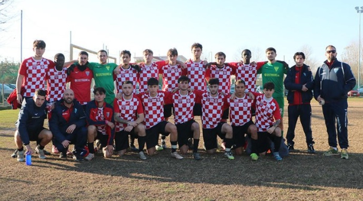 Calcio: Victoria U19, mister Squadrani: 'Per i giovani un'esperienza significativa' - Victoria Under 19 (foto Romagna Sport)