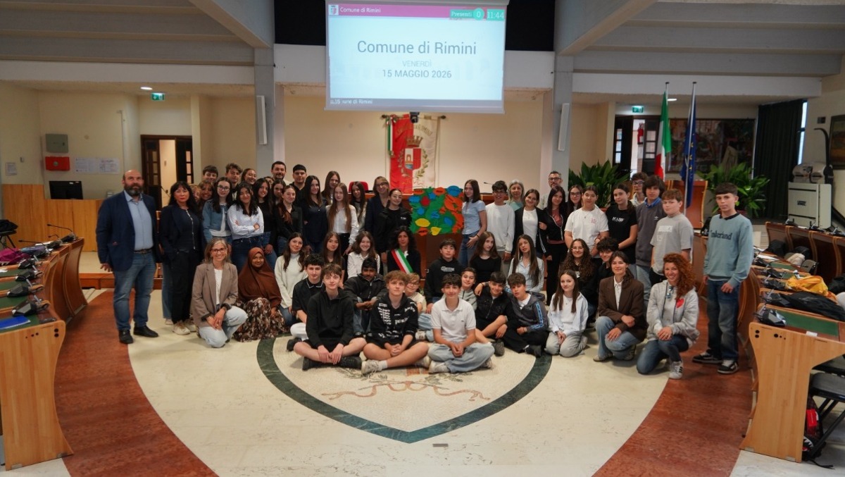 Rimini, in Consiglio comunale l’esito del progetto sui Giusti: i ragazzi presentano podcast e rielaborazioni - 