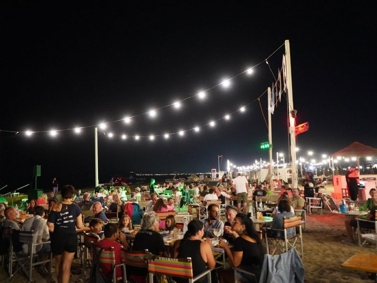 Rimini, i chiringuito si preparano a ripartire: 24 concessioni già rilasciate. Regole rigide su musica ed eventi - 