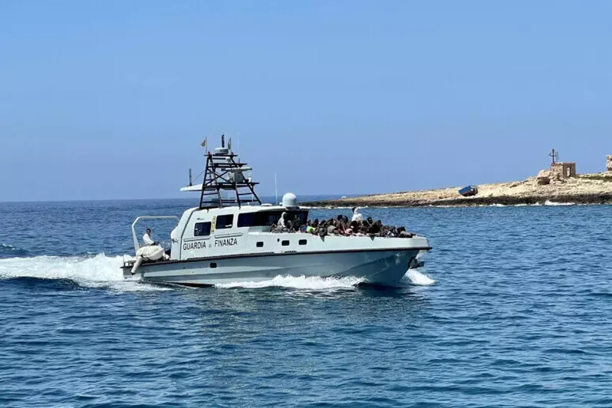 Neonata muore per ipotermia dopo lo sbarco a Lampedusa   - 