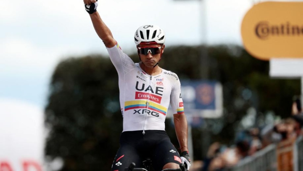 Narvaez firma il bis al Giro: trionfo a Fermo tra muri e spettacolo -  © Gazzetta.it