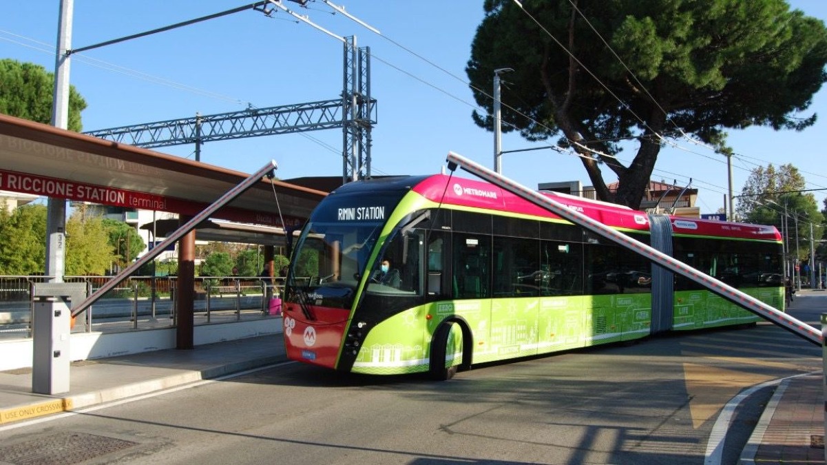 Riccione, lavori urgenti alla rete idrica: stop al Metromare e modifiche alla viabilità - 