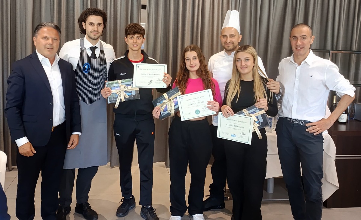 Riccione, scuola e imprese insieme: premiati gli studenti del “Savioli” all’evento “Il sapore della collaborazione” - 