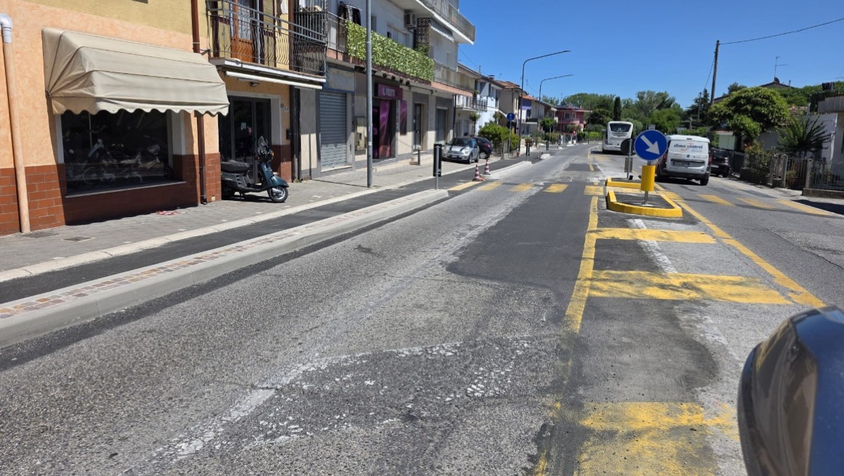 Nuova ciclabile che collega zona mare di Riccione con le scuole: al via asfaltature della Statale 16 - 