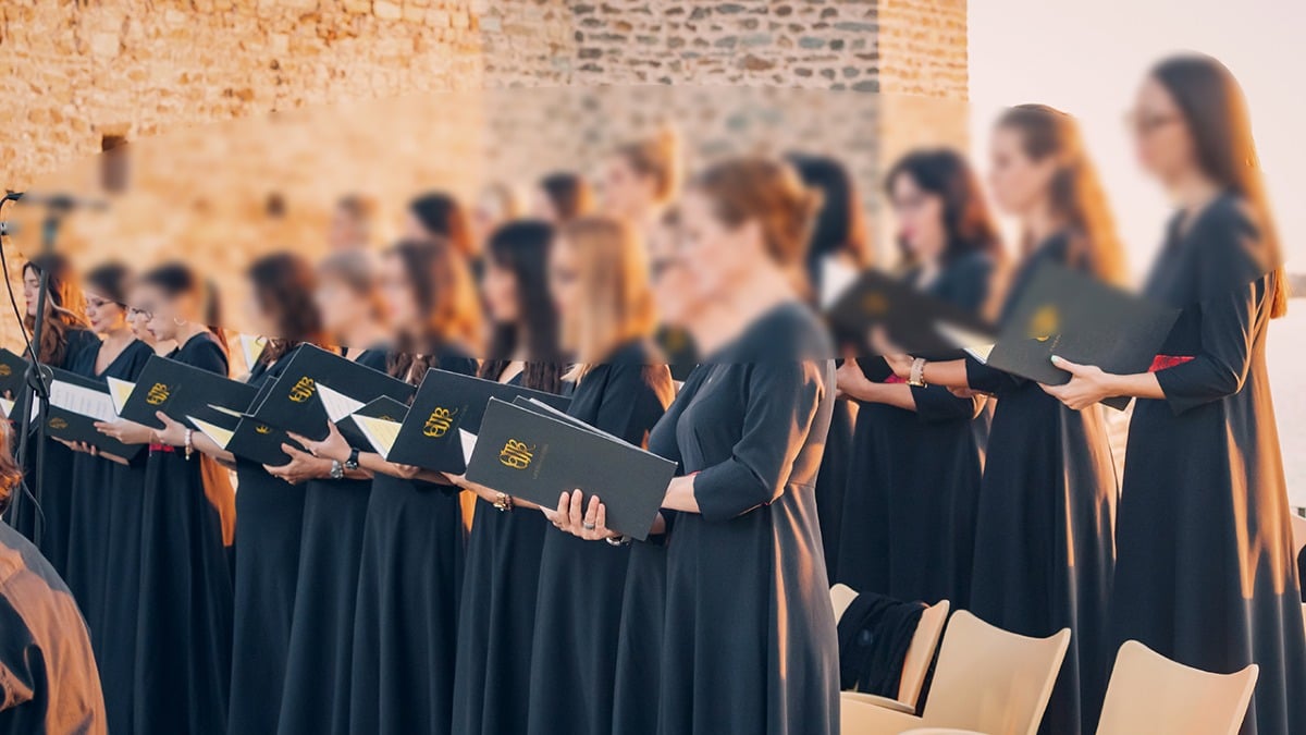 Abusi nel coro di musica sacra: arrestato a Rimini il maestro in fuga dal Canada