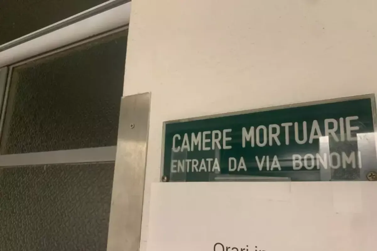Sub morti alle Maldive, iniziate le autopsie. Polemica sui profili cancellati dall’Università di Genova - 