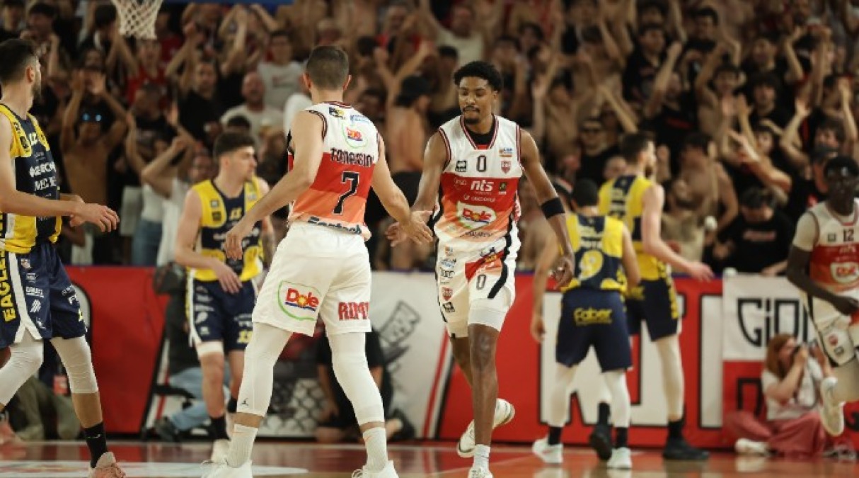 Basket A2, Dole vince gara3 di semifinale: 2-1 su Cividale - Foto Nicola De Luigi