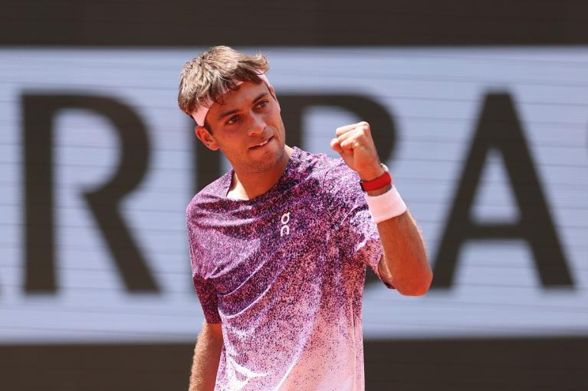 Roland Garros, Cobolli vola agli ottavi: Tien battuto in tre set - 