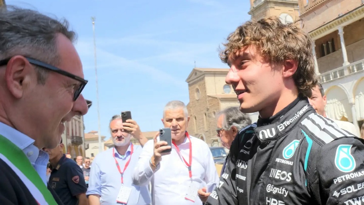 Antonelli, un abbraccio lungo due città: la Romagna celebra il suo nuovo eroe della F1 - © Facebook