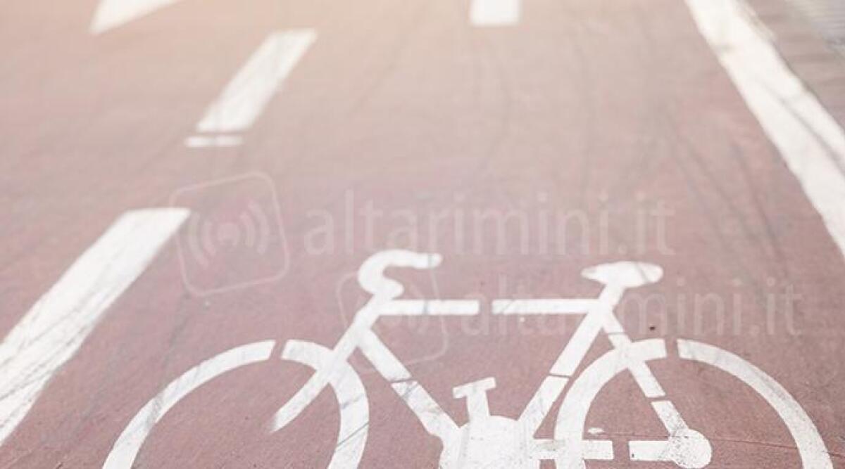 A Santarcangelo c'è la bicipolitana, nove ciclabili connesse: il 6 giugno data chiave per la città dei 15 minuti - Pista ciclabile REPERTORIO