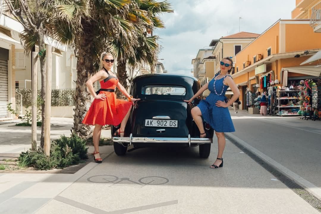 Nell'immagine le ragazze Pin-up.