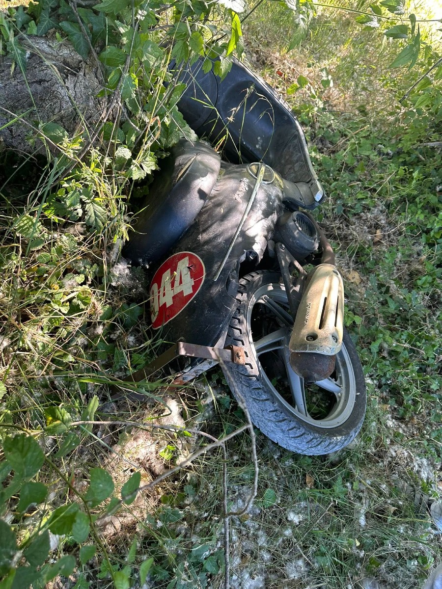 scooter abbandonato