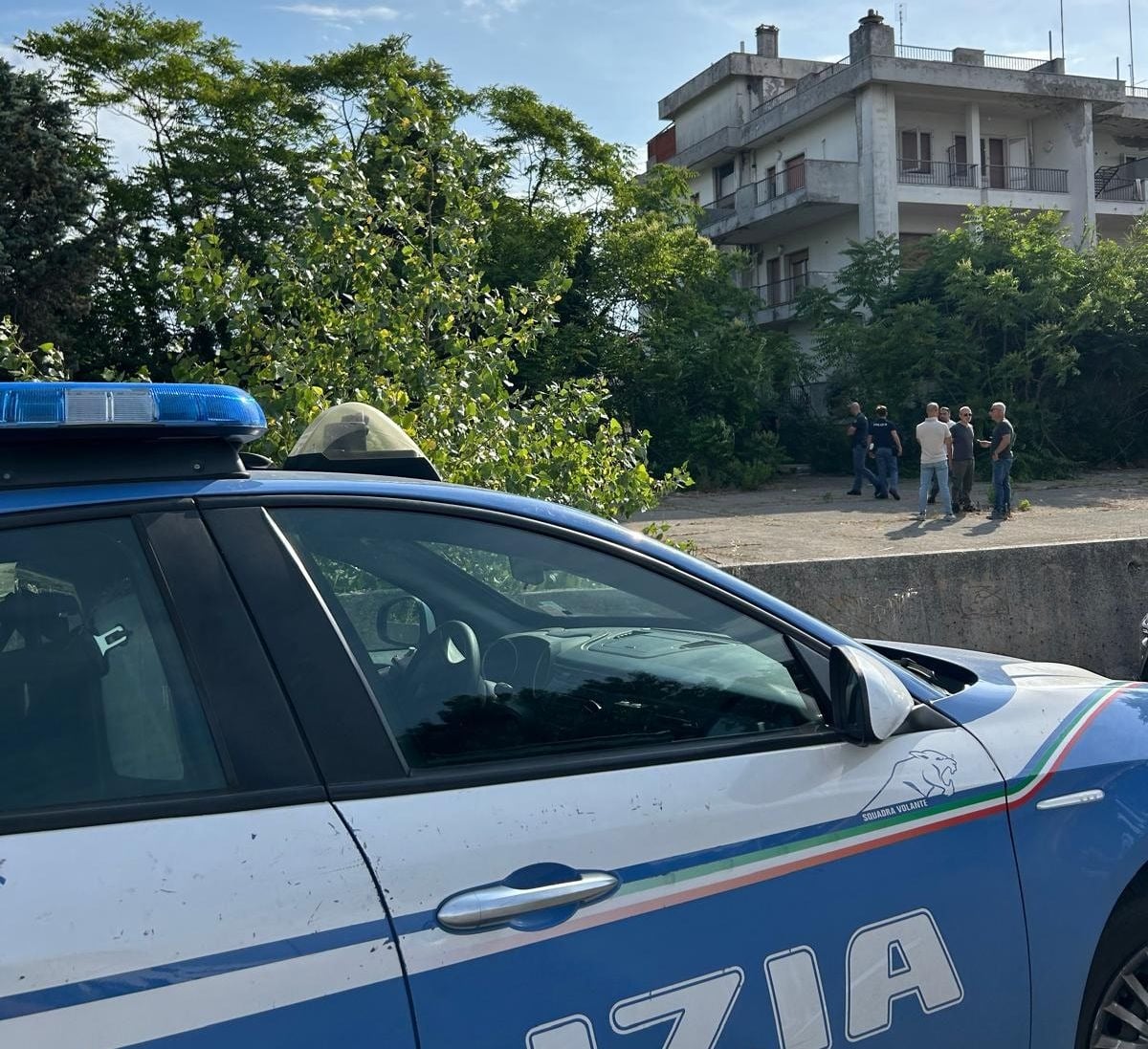 “Sono stato io, l’ho ammazzato”: notte di sangue a Miramare, arrestato un giovane per tentato omicidio - 