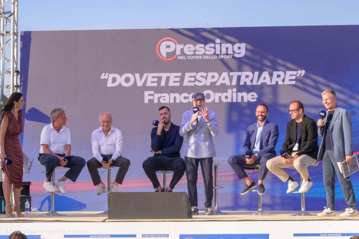 SportMediaset Live Riccione 2026, successo per l’evento sul calcio e sport in spiaggia - Ph Casalboni