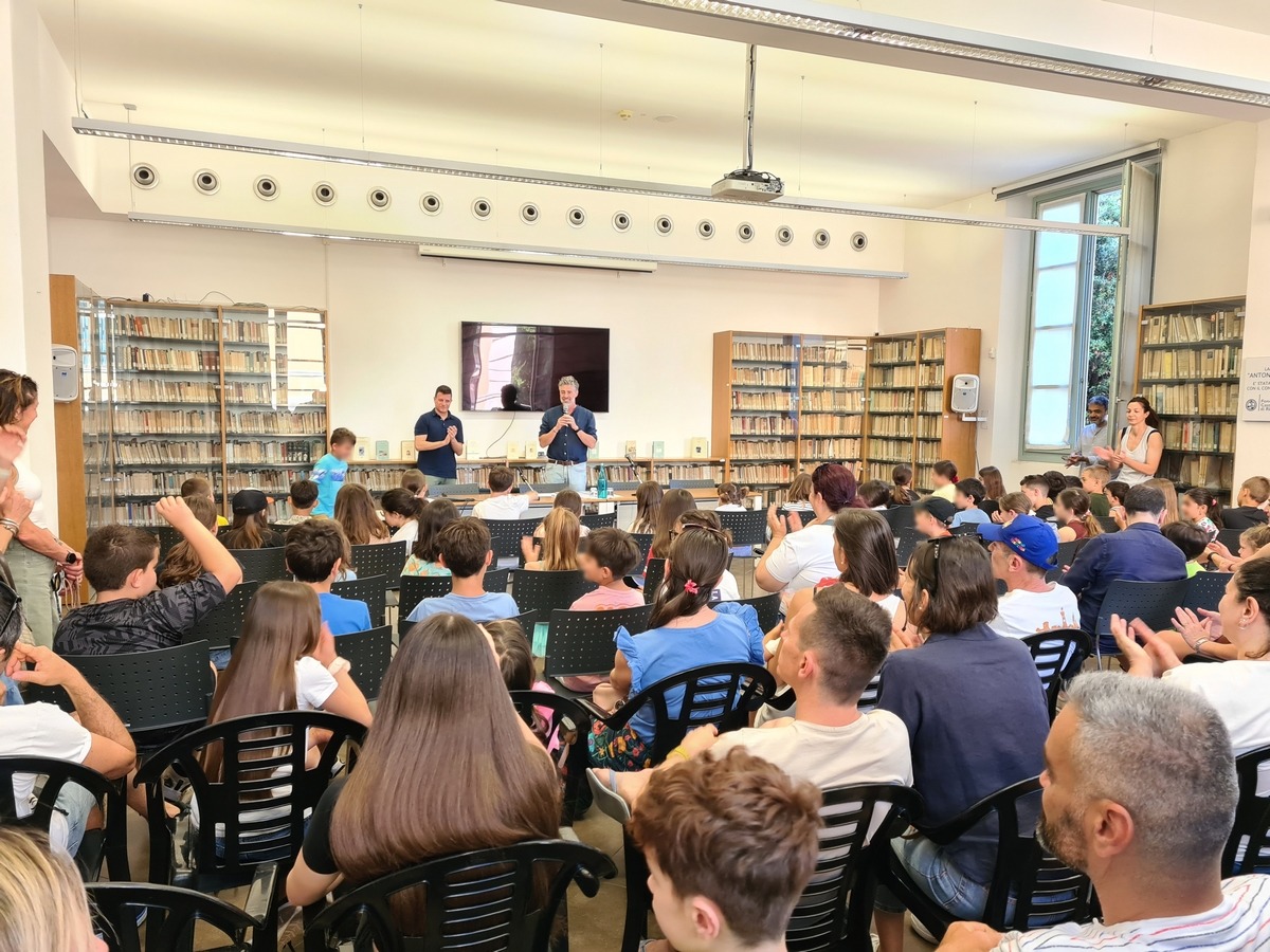 Santarcangelo, premiati 67 bambini del Pedibus: 15 anni di mobilità sostenibile - 