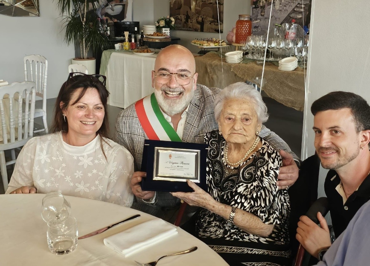 Montefiore Conca, Virginia compie 100 anni: storica compagna del sindaco Palmerini - 