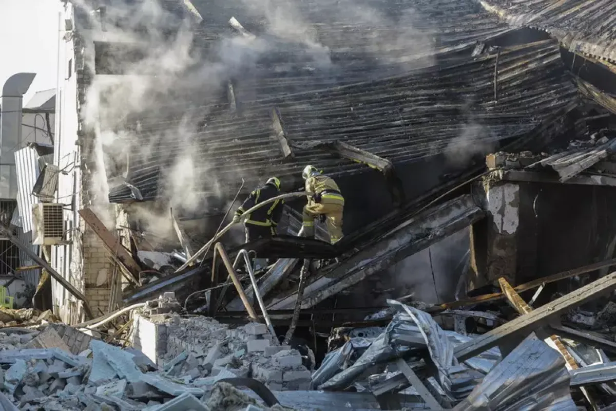 Ucraina, salgono a 18 le vittime dei raid russi: sei a Kiev e dodici a Dnipro - PH ANSA